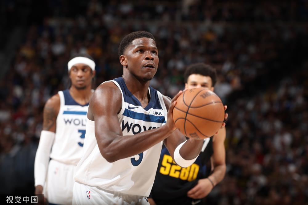 如今随着三 如今随着三