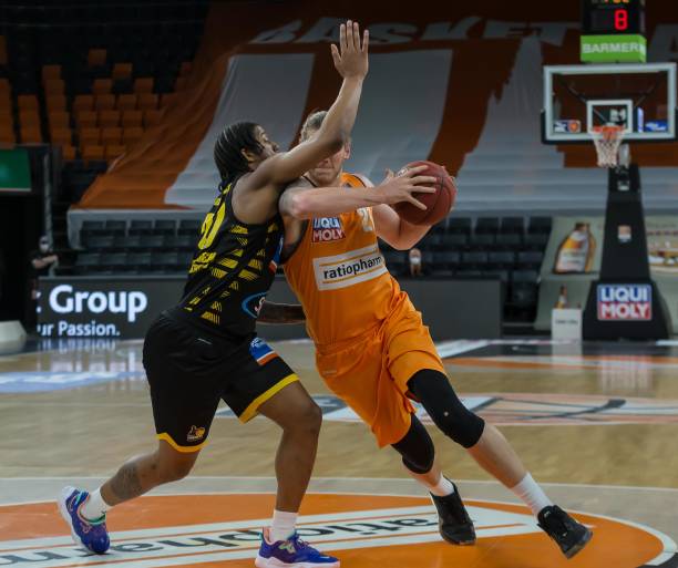 荷兰的战术 荷兰的战术