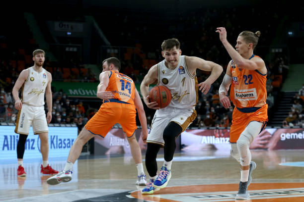 重新站上德 重新站上德