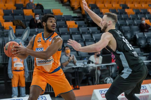 功率接近9 功率接近9